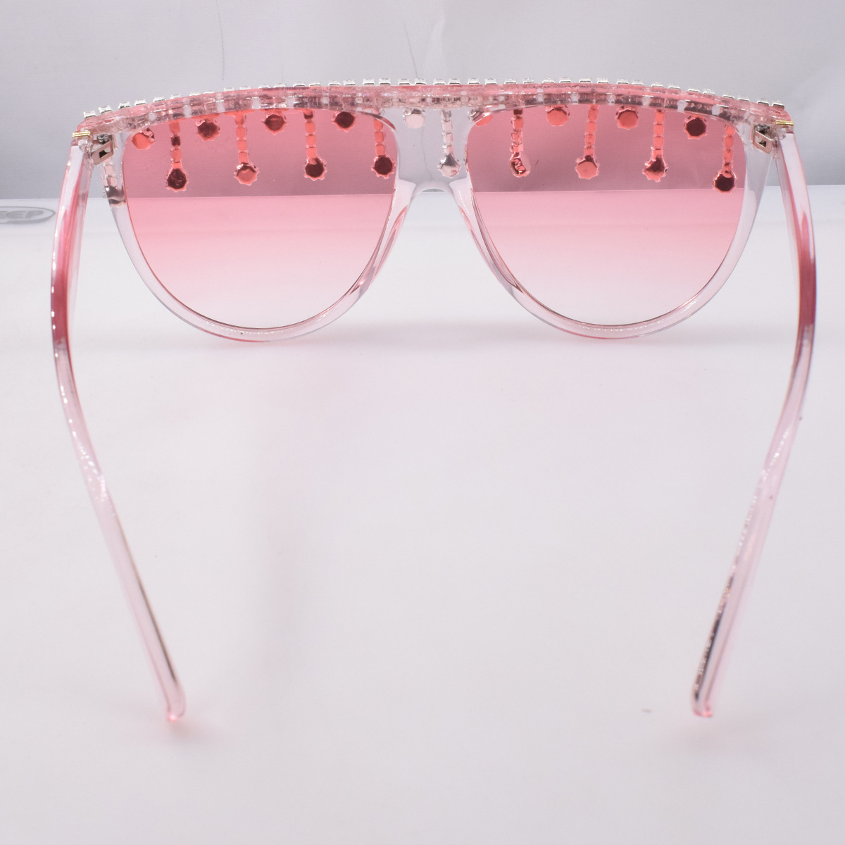 Modische Polarisierte Sonnenbrille Mit Diamantquaste display picture 4