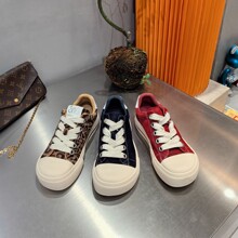 �W��վGŮЬ26���r�б��yܛ�p��ţƤ��A�^ϵ�����e���mƽ�װ�Ь