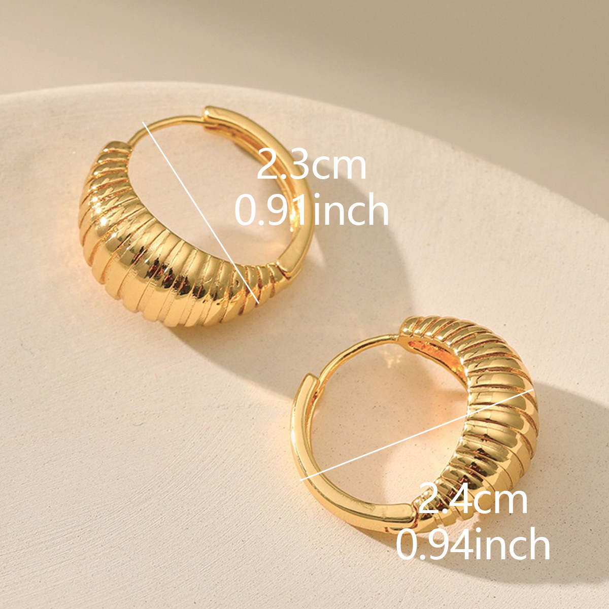 1 Paire Rétro Géométrique Placage Le Cuivre Des Boucles D'oreilles display picture 5