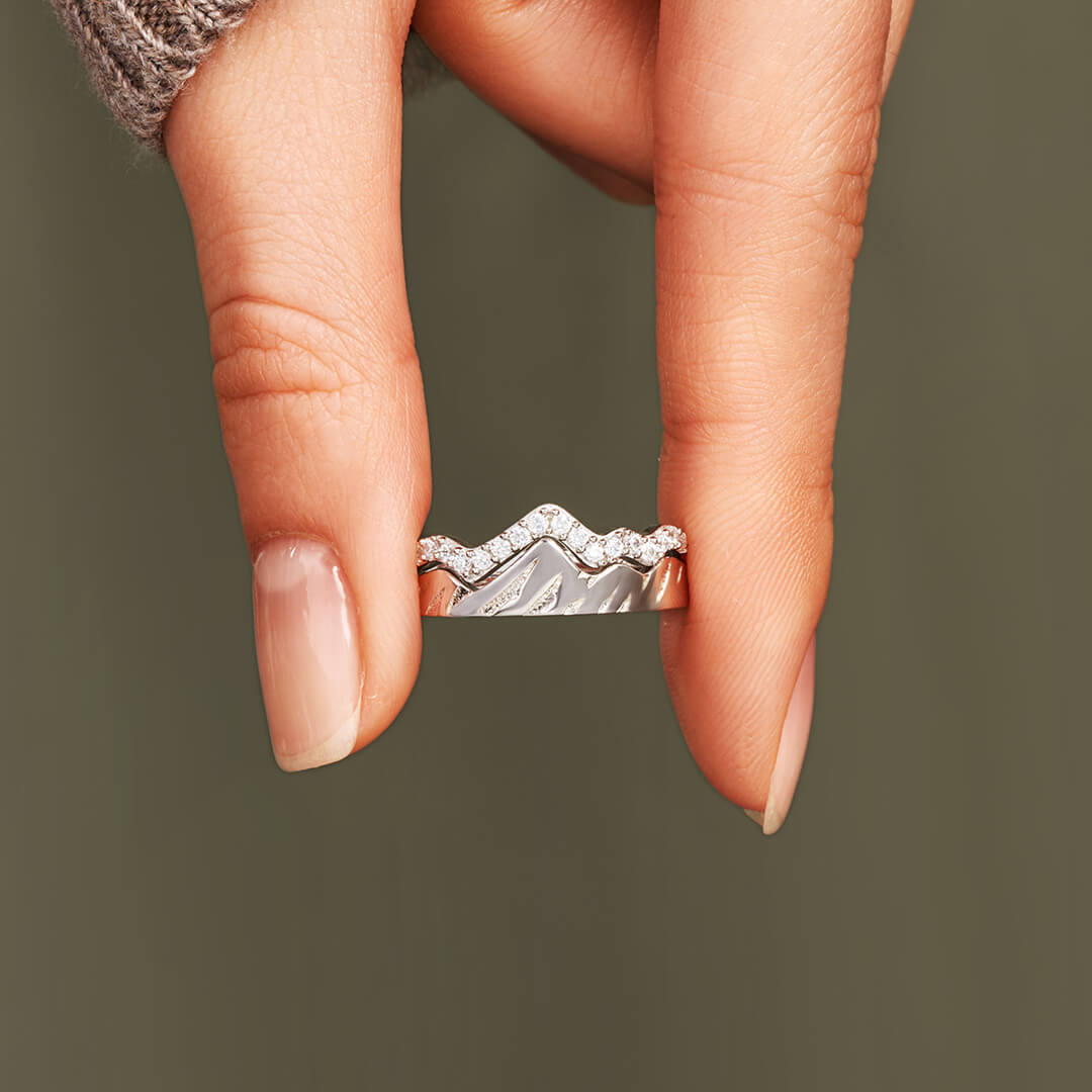 Copper Material Classic Style Mountain Copper Inlay Zircon Rings