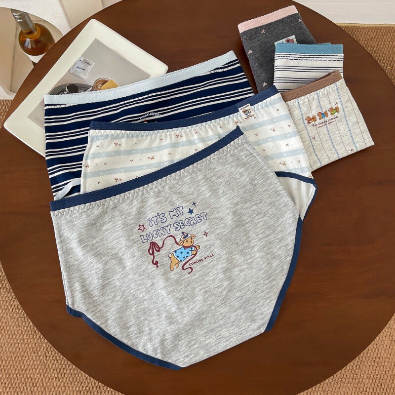 9976 # New autumn soft and cute lamb print striped college style Lyocell cotton girls' briefs with 10A antibacterial crotch