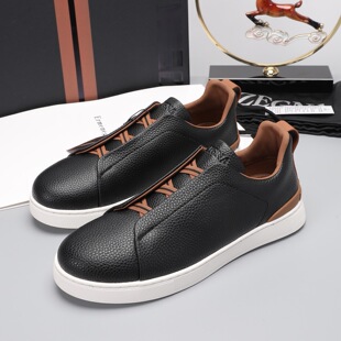 �W��վ26���݁������ɾo��С��ЬţƤһ�_�Ř���Ьƽ����ʿ��Ь