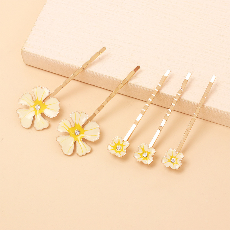 13g Weight Headwear Classification Women'S Gender Korean Style Style White, Pink, Yellow Color Oil Drop Flower Rhinestone Word Hairpin Niche Fashion Design Hair Accessories 5
