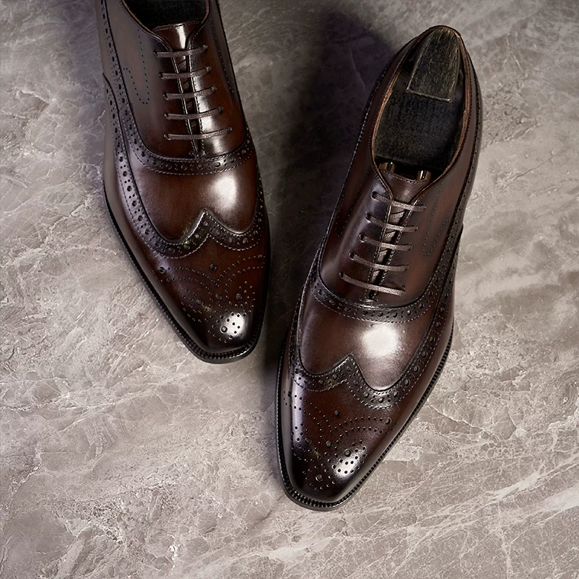 Черная британская мужская обувь, мужские туфли-оксфорды с тремя коннекторами, резные мужские туфли, увеличенные деловые модельные туфли