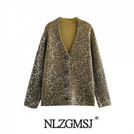2024秋季新款女装 欧美风时尚简约动物纹针织金属烫金外套