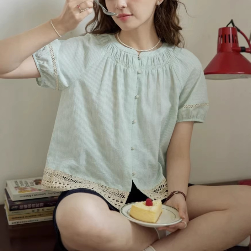 French-Style Pleated Round-Neck Blouse with Lace and Stripes, Short-Sleeved Summer Thin Top for Women