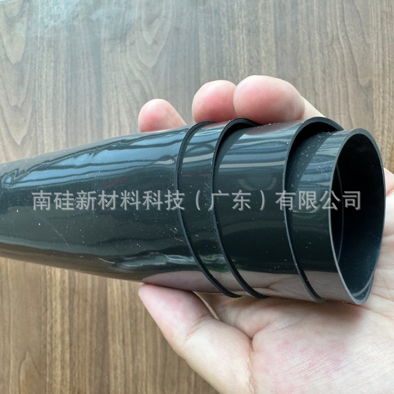 工厂现货黑色硅胶片卷材耐高温烫画机垫板 2mm厚密封阻燃硅胶板