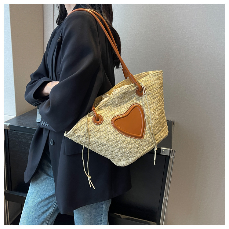 Women's Medium Spring&summer Straw Solid Color Streetwear Square String Shoulder Bag display picture 1