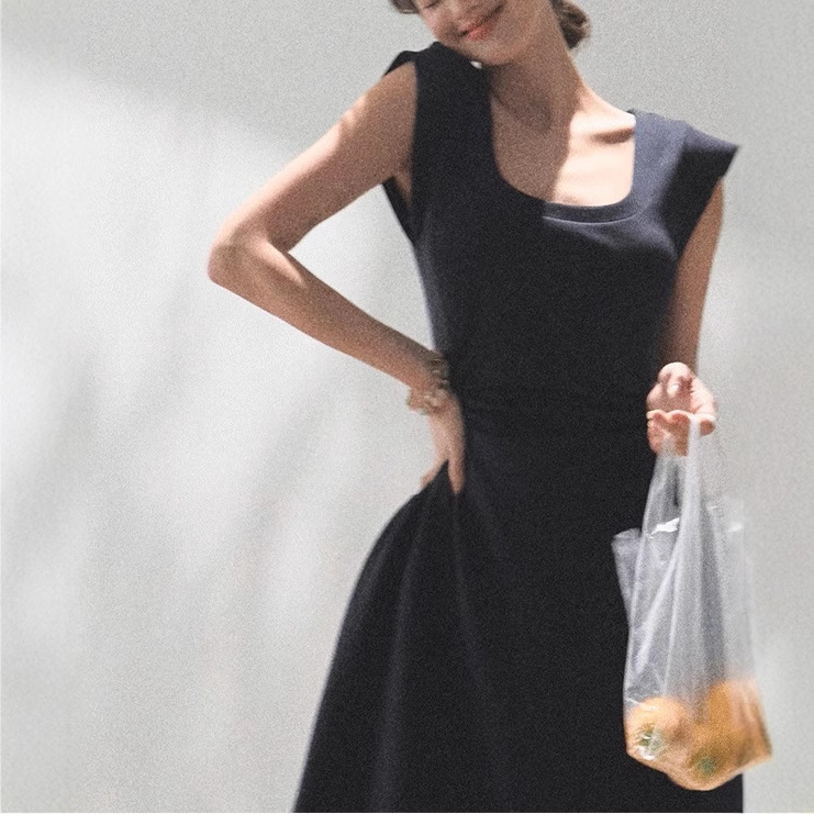 Oakmo Basic* Xiaodao's Summer Lyocell U-Neck Skin-Friendly Daily Right-Angle Shoulder Waist Dress