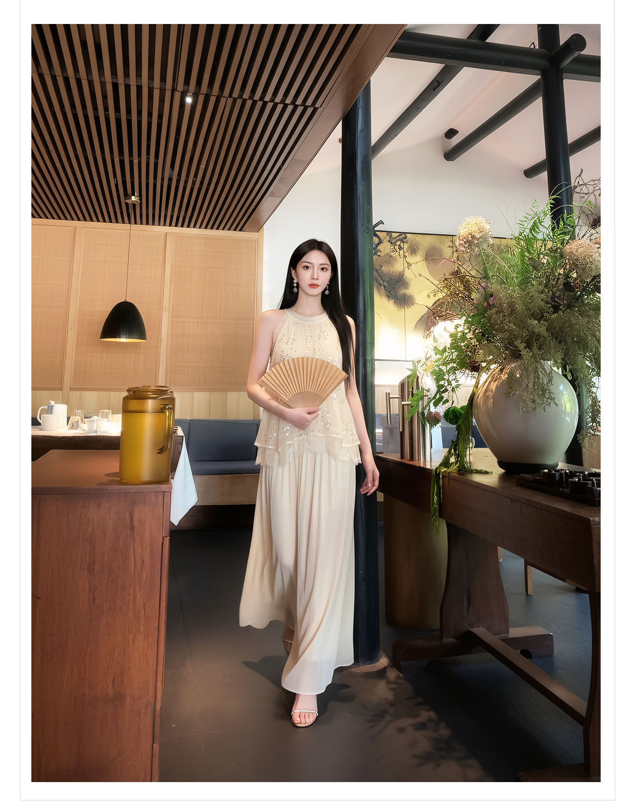 Áo croptop nữ tay ngắn cổ yếm xếp ly đính sequin phối bộ — bộ đồ, nửa váy, Gạo trắng Top chi tiết 12