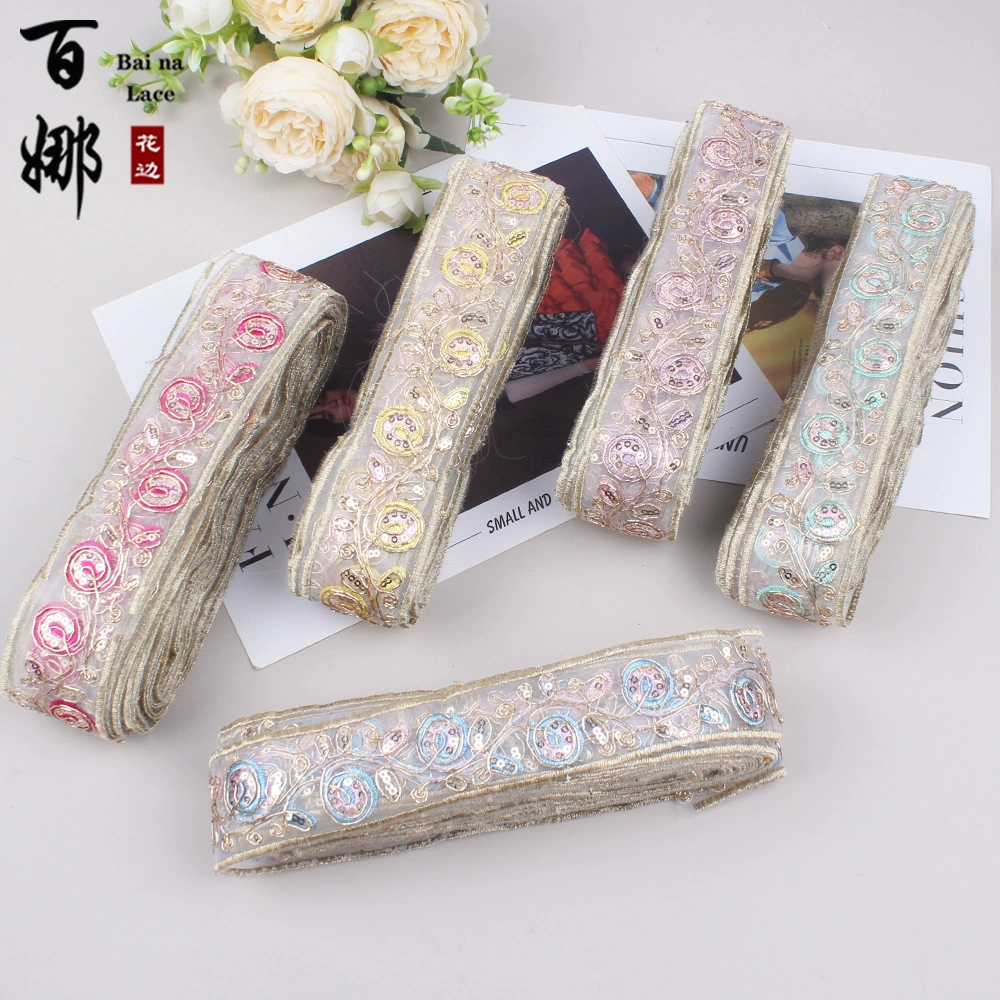 Взрывы на новом национальном стиле многоцветной вышивки кружева аксессуары производителей прямой оптовой одежды багажа аксессуары ленты
