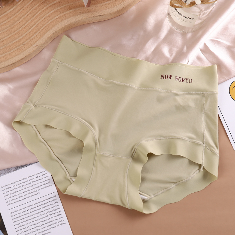 Verano nueva nube de piel desnuda sensación ligeramente cepillado sin costuras cintura media de las mujeres entrepierna agradable a la piel cómoda ropa interior de vaina transpirable