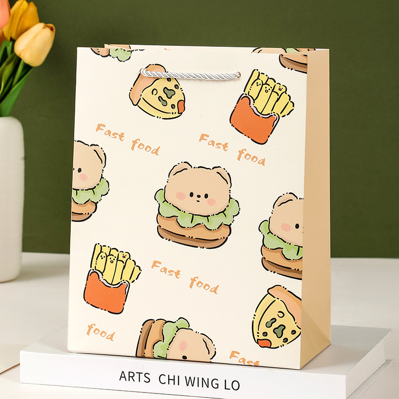 햄버거와 감자튀김; 흰색 판지; 33*25*12