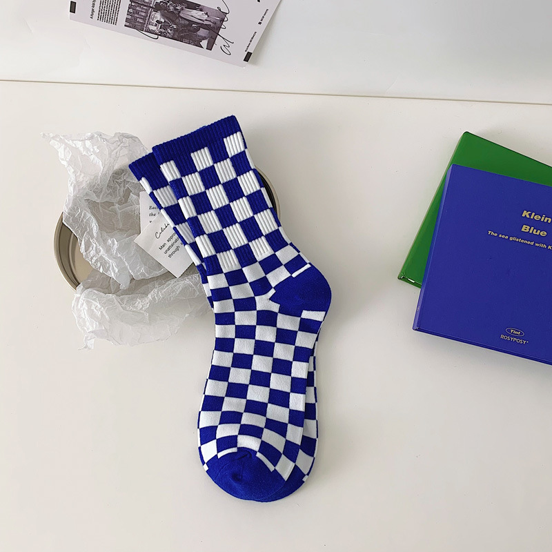 파란색 격자 무늬