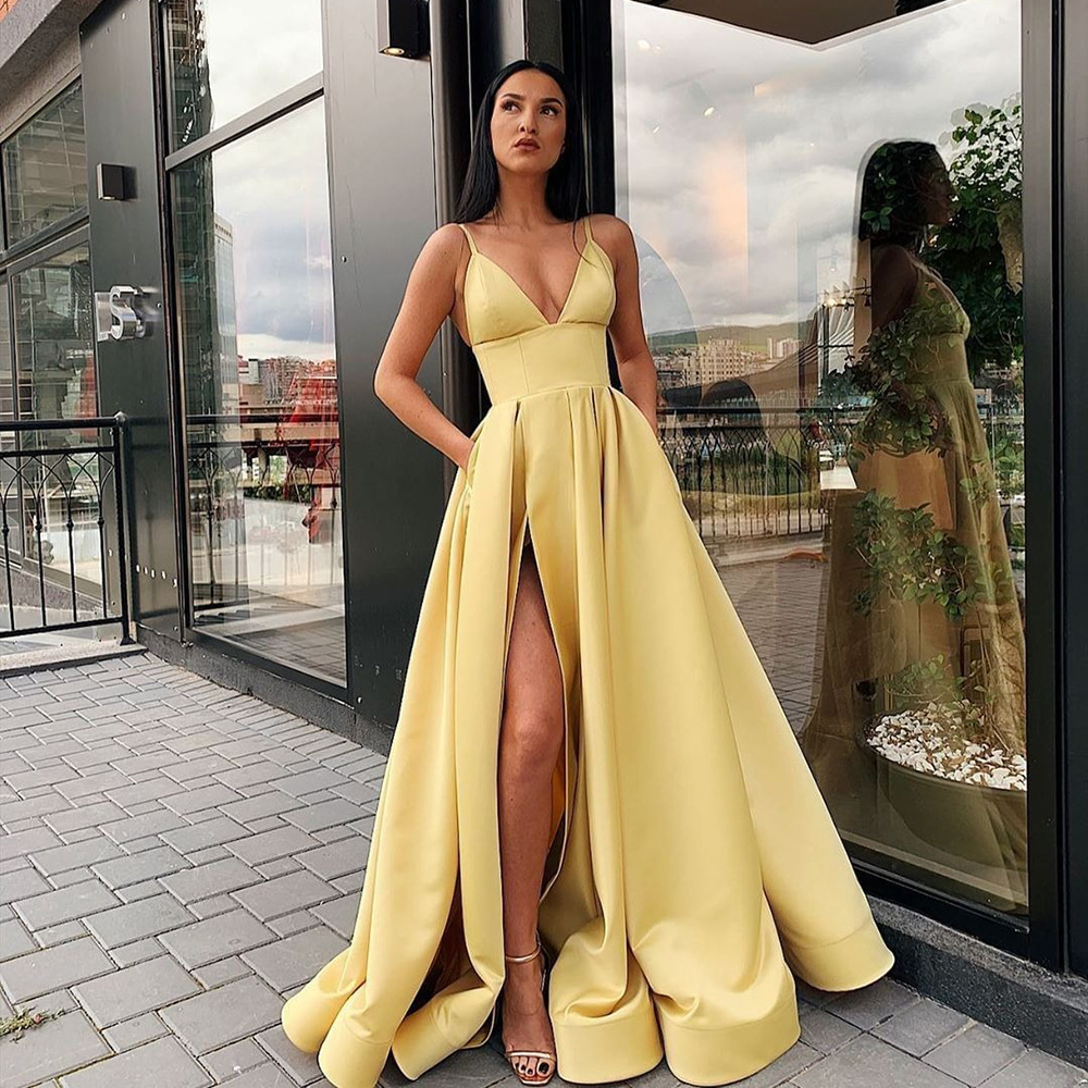 Vestido de Verano 2025, Nuevo Estilo Europeo y Americano, Sexy, Ajustado, con Tirantes Finos, Escote Profundo en V, Abertura Lateral, para Fiesta o Noche