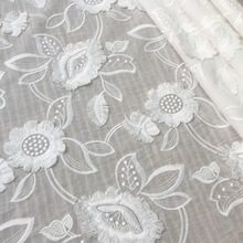 新款直销现货批发掀布满幅电脑立体牛奶丝绣花春夏秋用衣服用料布