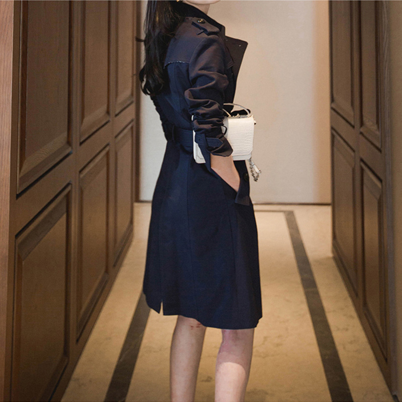 秋冬服の新型韓国版のゆったりしたトレンチコートの女性を前売りします。|undefined
