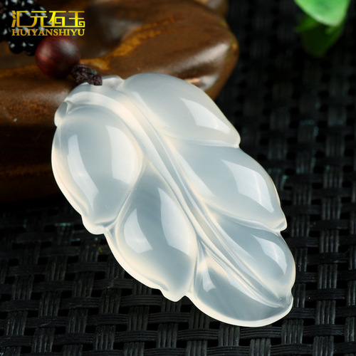 Ice chalcedony pendant Guanyin Buddha fair buckle Pixiu Fudou pendant jade jade jade brand jade necklace wholesale