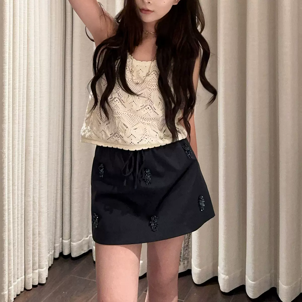 25夏季新款手工钉珠防走光花苞短裤女松紧高腰立体感设计裙裤黑色