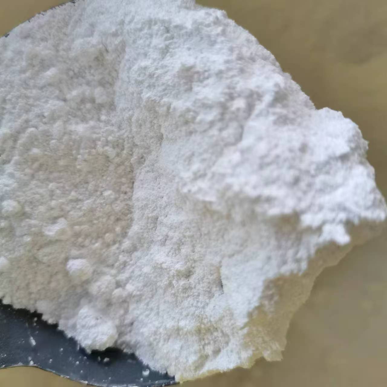 源头厂家批发陶瓷涂料用800-1250目煅烧高岭土工业2000-6000矿物