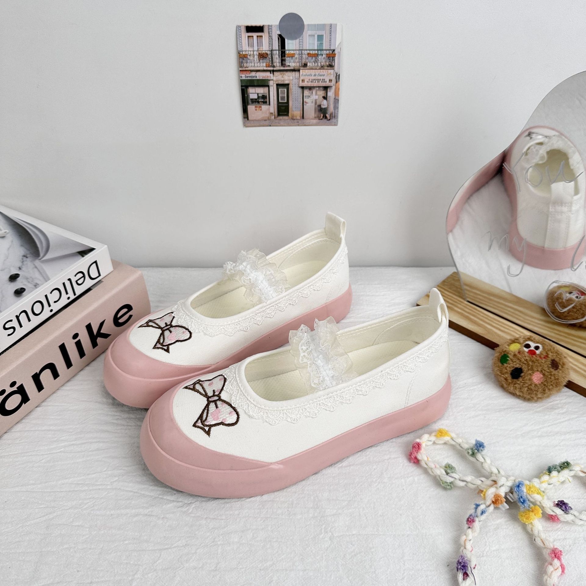 Yuanbo Mary Jane zapatillas para mujer 2025 nuevos zapatos blancos explosivos zapatos de ballet de todo fósforo zapatos casuales de primavera y verano