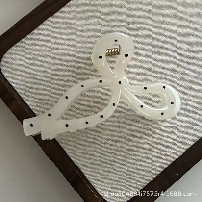 水玉模様の弓クリップ女性の夏 2024 新しい気質絶妙なヘアクリップ後頭部サメクリップ頭飾り前髪