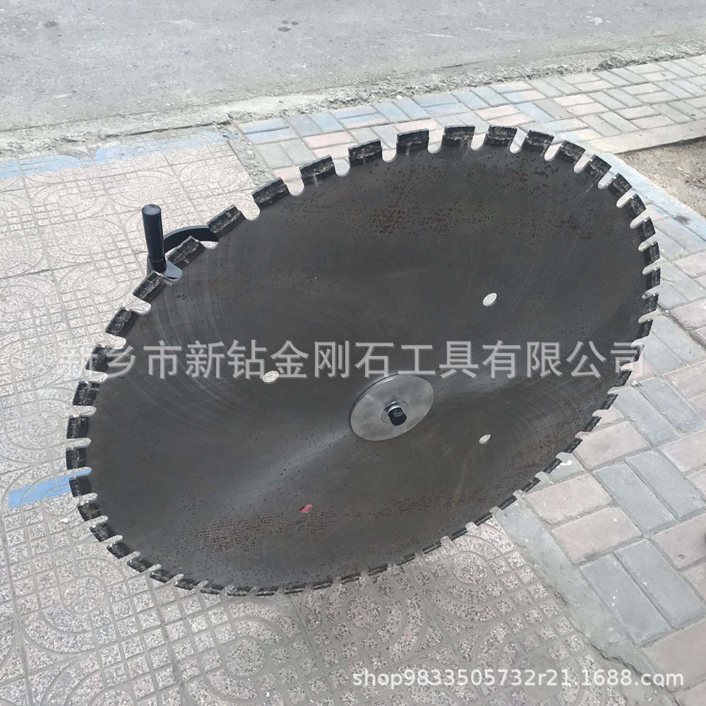 钢筋混凝土墙体管桩沥青柏油马路面切割片 800mm金刚石马路切割片