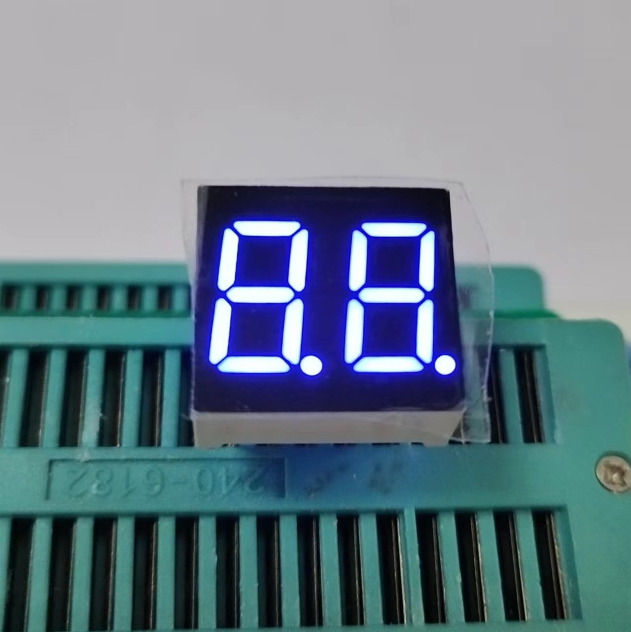 厂家供应2位数码管 0.36英寸2位数码管屏 单排5脚蓝光直插数码管