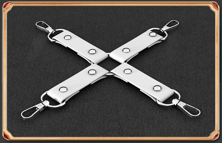 Jiuai Couples Bondage Restraint Set with Nipple Clamps, Handcuffs and Leather Cuffs — detail image 8