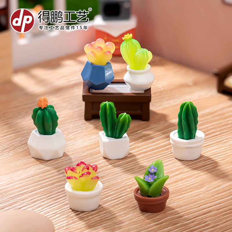 Micro-Landscape Ornaments, Simulated Succulent Plants, Cactus Potted Plants, Resin Crafts, Dollhouse Desktop Decorations, Small Ornaments