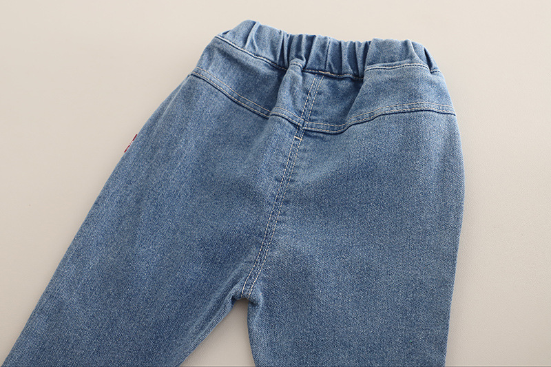 Set di tre pezzi con gilet e maglione per bambine 2025, nuovo abbigliamento per bambini alla moda per la primavera e l'autunno._voghion.com