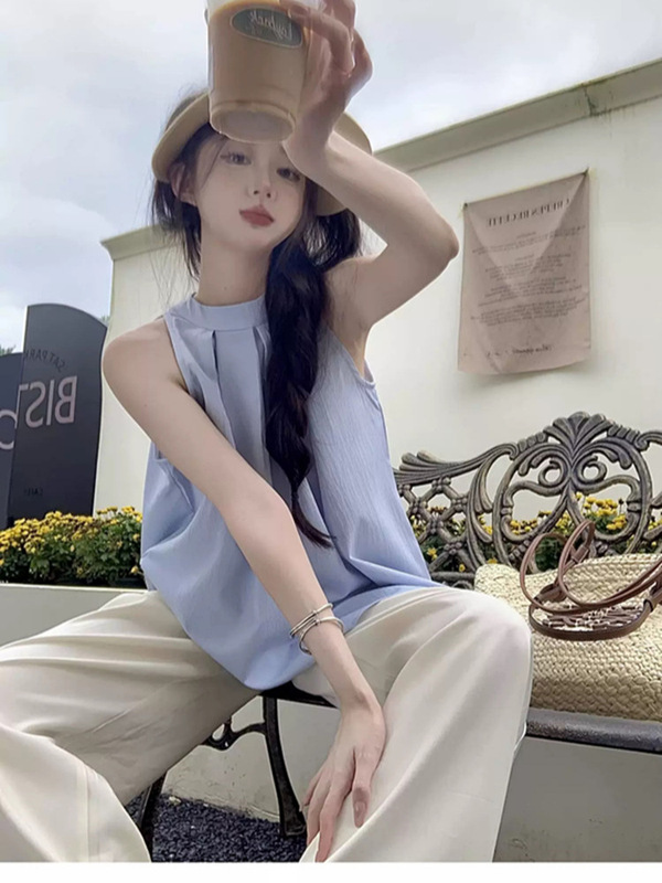韓国風の優しいスタイルの女性用プリーツノースリーブホルターネックシャツ、夏のゆったりとした高級リゾートスタイルのオフショルダートップ|undefined