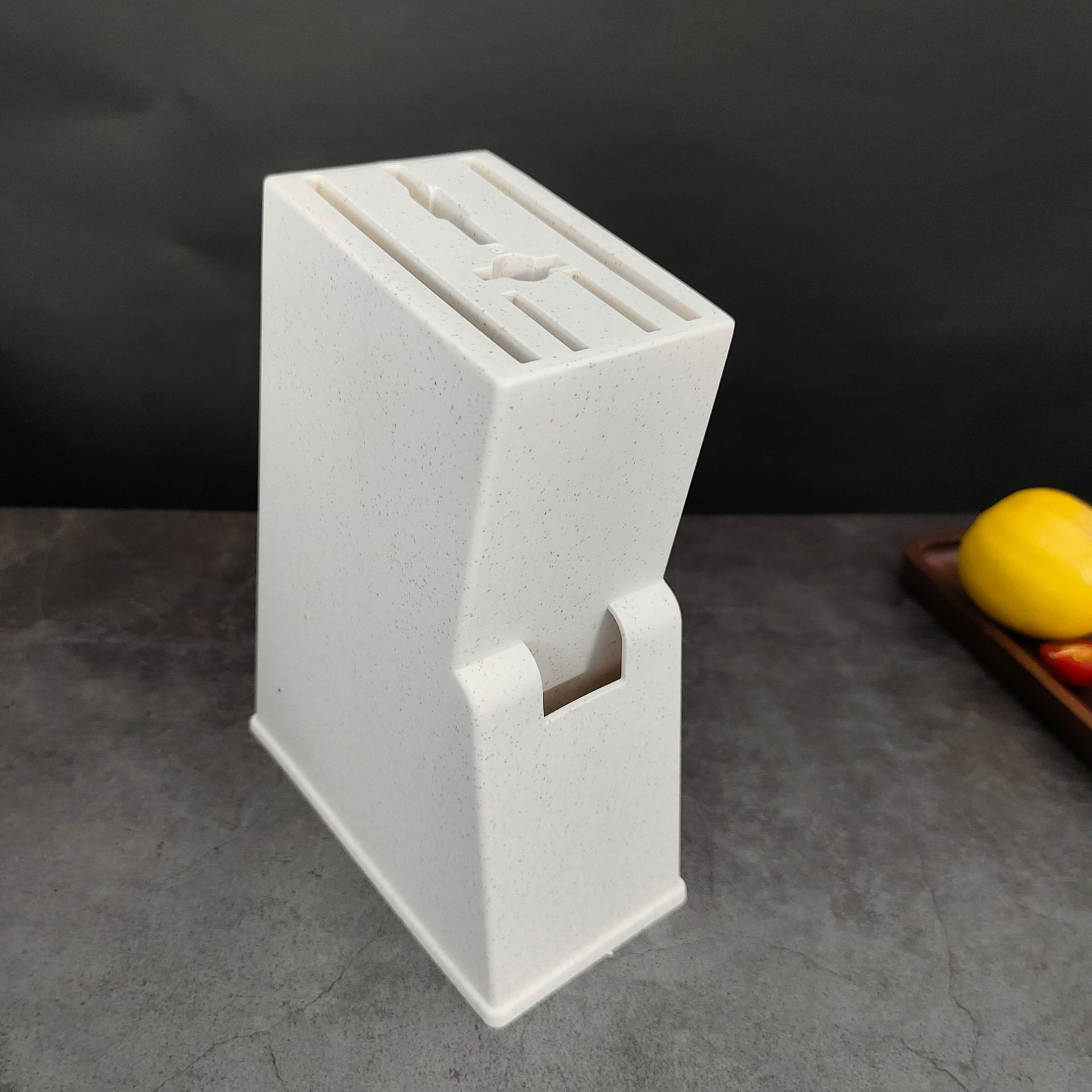 밀짚색 사각 칼꽂이