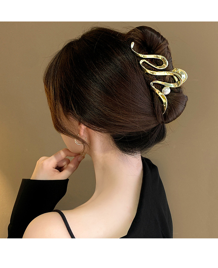 Street Occasion Alloy Material Flower, Butterfly Pattern Women'S Flower Butterfly Alloy Diamond Hair Claws
