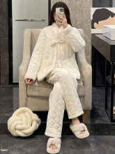 睡衣女冬季三层夹棉袄加绒加厚新中式珊瑚绒保暖可外穿家居服套装