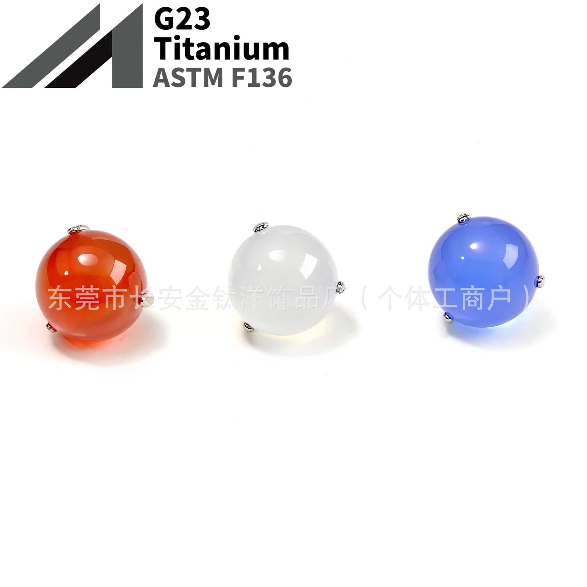 16G labret stud size and finish detail