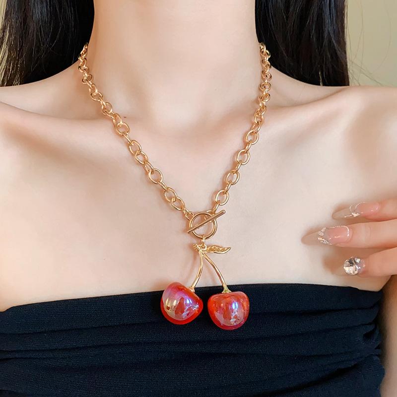 Pendant Necklace Classification Alloy Chain Material Cute Lady Cherry Alloy Resin O-shaped Necklace Pendant Necklaces Wholesale