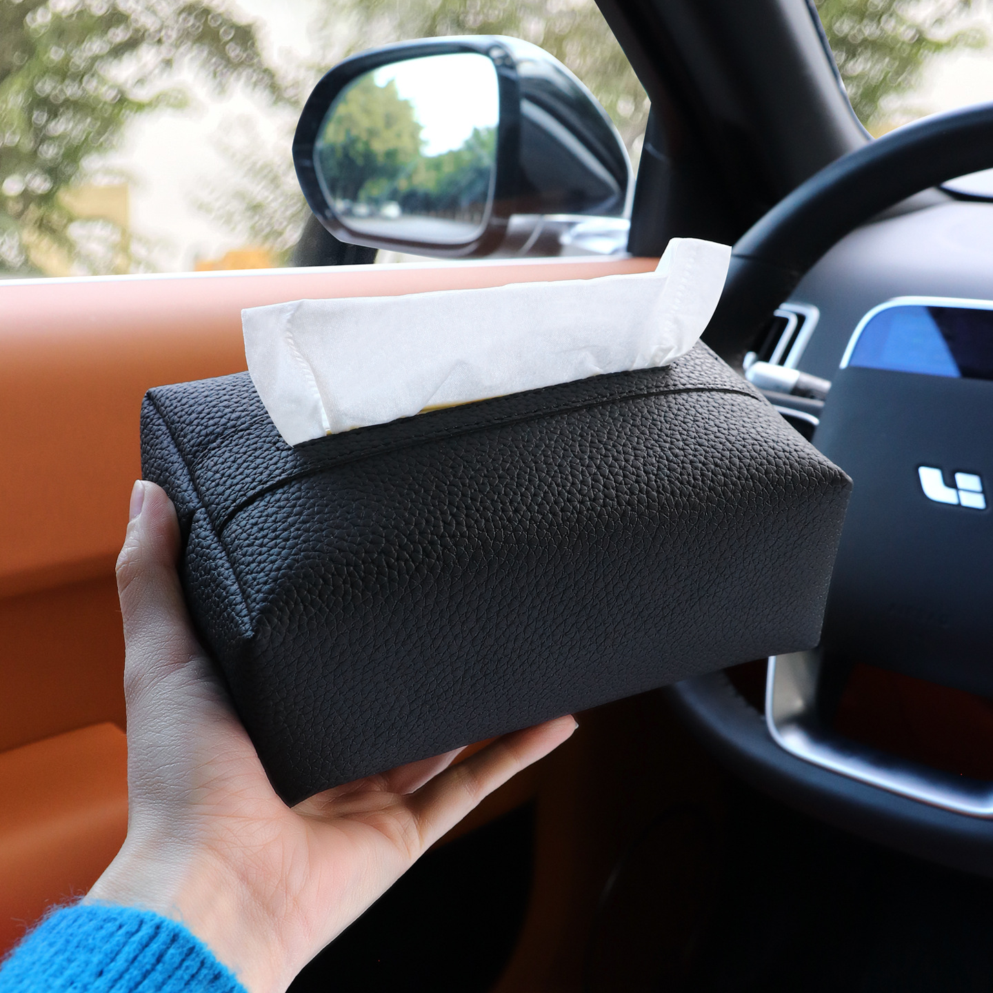 Car Sun: KAKTUS Car tissue box/set - black-tissue-box-strap-on