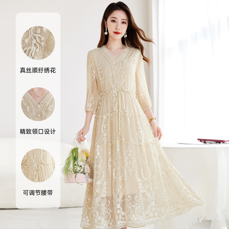 【100% Mulberry Silk】Heavy Embroidery V-Neck Dress, Summer Cool and Slimming, Plus Size Mid-Length Dress 9326