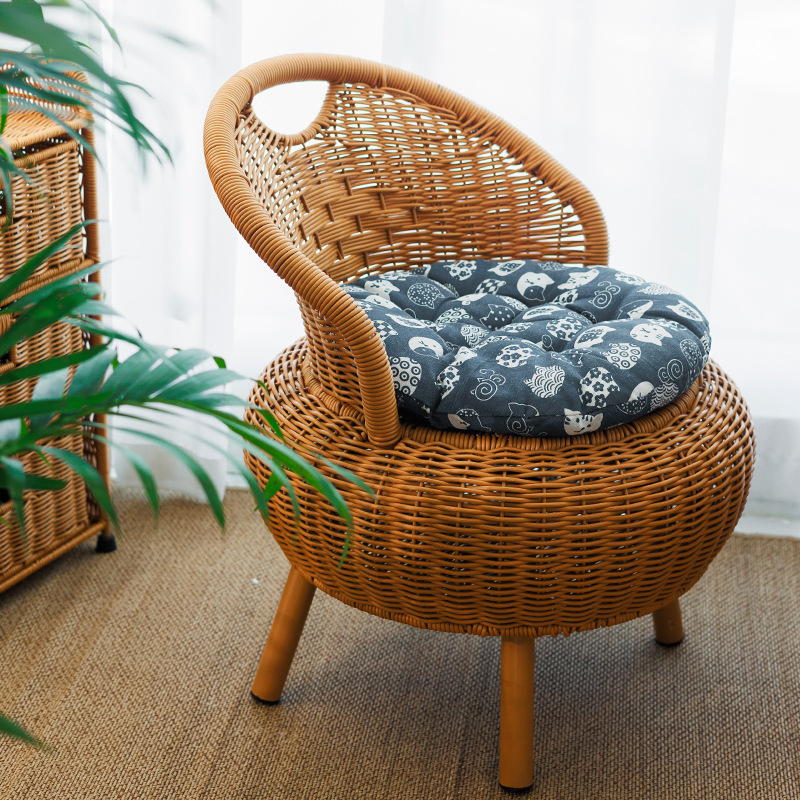 Hogar silla de ratán de imitación, balcón, sala de estar, silla pequeña, silla de respaldo corto de tatami, taburete trenzado redondo individual para adultos