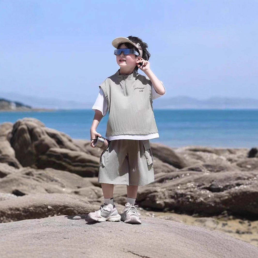 男の子スーツ 2025 新作夏韓国風ハンサムでスタイリッシュな子供半袖作業服男の子夏薄手スタイル