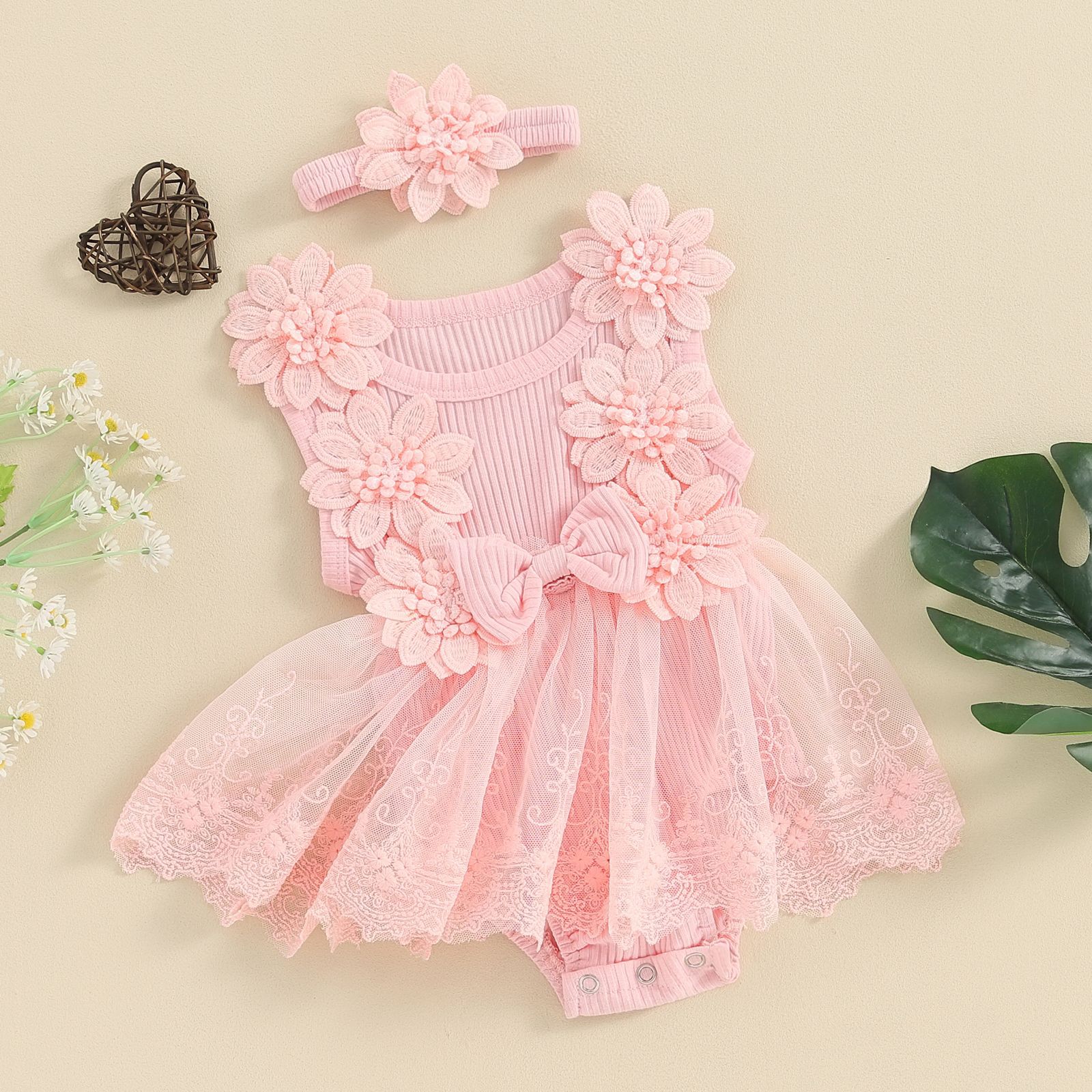 Cute Solid Color Flower Bow Knot Cotton Baby Rompers display picture 4