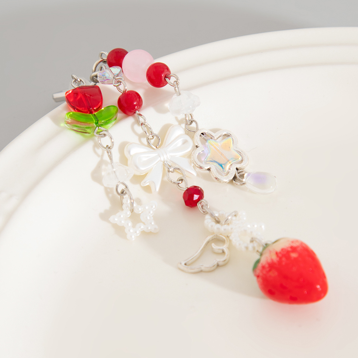 12g Weight Bag Pendant, Keychain Classification 1 Piece Quantity Daily Occasion Alloy Material Fruit, Strawberry Pattern Women's Gender Cute, Pastoral Style Cute Pastoral Fruit Strawberry Arylic Alloy Women's Bag Pendant Keychain 33