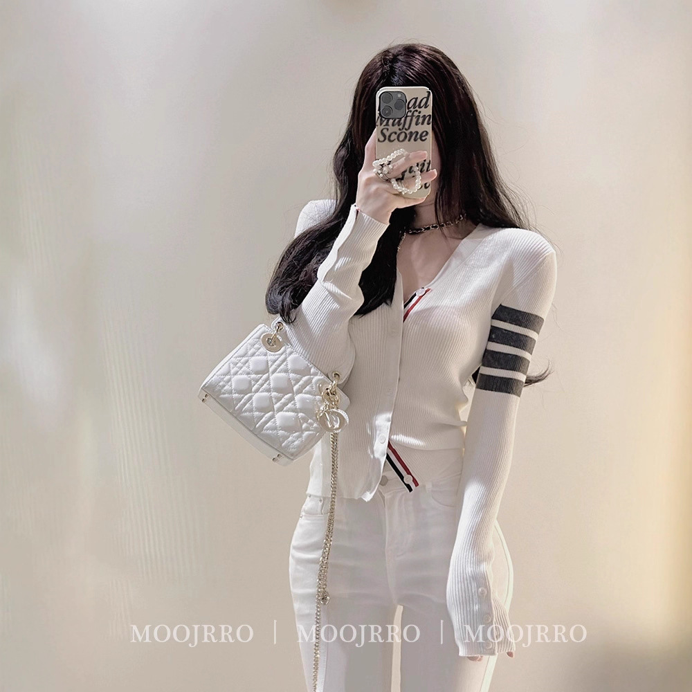 Korean Style Simple White V-Neck Knitted Cardigan Jacket for Women Slimming Look Spring and Autum New Tops Factory Direct Sale