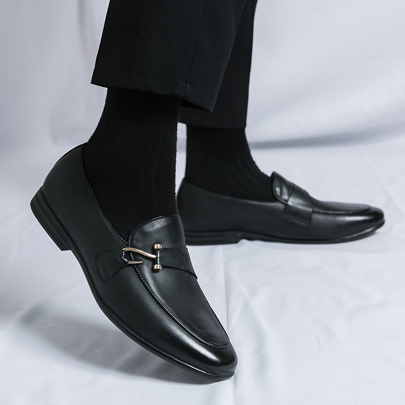 2024 verano hombre casual moda Lefour zapatos británicos de punta de viento zapatos de cuero pequeños zapatos de un pie de la juventud zapatos de hombre image 4