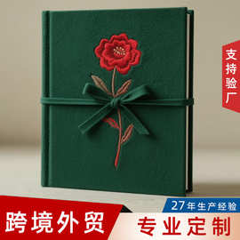 一枝玫瑰刺绣笔记本巧妙系带绿色封面日记本毛毡布装帧记事本定制