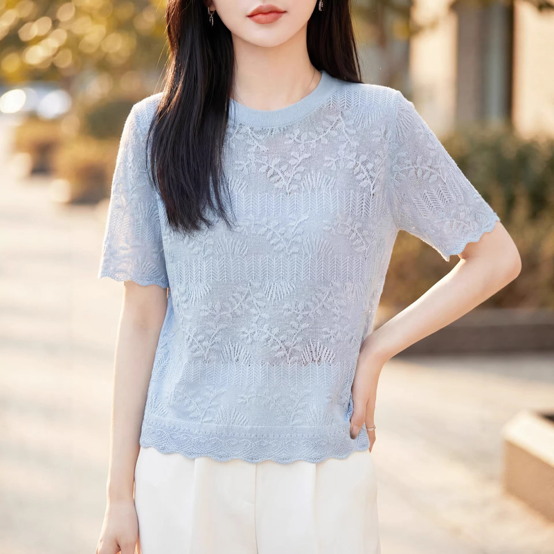 Summer Women's Hollow-Out Lace Short-Sleeve Knit Top, Gentle and Breathable, Slimming, Versatile, Stylish, Loose-Fitting Blouse for Women Summer Women's Hollow-Out Lace Short-Sleeve Knit Top, Gentle and Breathable, Slimming, Versatile, Stylish, Loose-Fitting Blouse for Women
