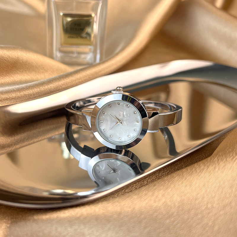 Pulseira minimalista de primavera, quartzo feminino preguiçoso com pulseira de aço Beimu de diamante_voghion.com