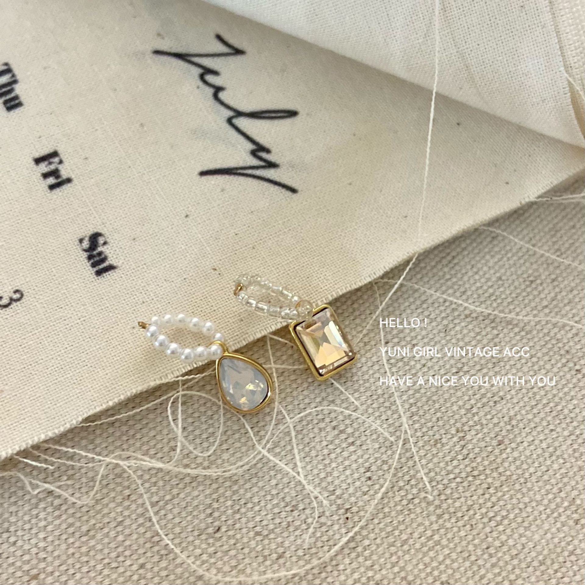 Title 10, Vintage Colorful Diamond Snake Bone Chain Penda...