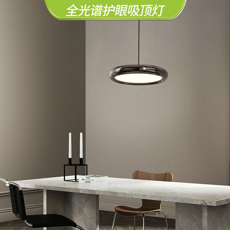 Candelabro de restaurante de lujo ligero nórdico moderno y simple mesa de comedor de tres cabezales barra de comedor lámpara de noche de dormitorio minimalista circular